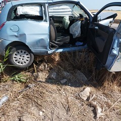 Scontro sulla strada provinciale delle Saline, 3 feriti