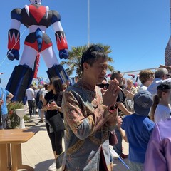 Il Festival degli Aquiloni colora le spiagge di Margherita: presente ieri l’ambasciatore thailandese