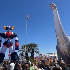 Il Festival degli Aquiloni colora le spiagge di Margherita: presente ieri l’ambasciatore thailandese