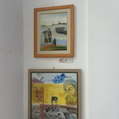 “Sogni, Segni, Radici”: il dialogo tra natura e memoria nell’arte di Maria Daloiso