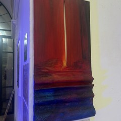 “Sogni, Segni, Radici”: il dialogo tra natura e memoria nell’arte di Maria Daloiso