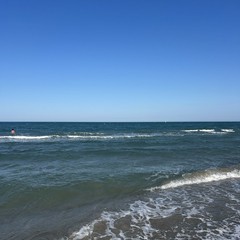 Tra sole, mare e relax, l’estate continua a Margherita di Savoia