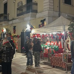 Magia natalizia, musica e colori: Margherita si illumina con il “Christmas Show”
