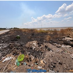 A Margherita di Savoia continua l'emergenza incendi