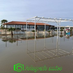 Mareggiata a Margherita di Savoia: colpita la zona di Porto Canale