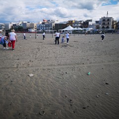 rifiuti fuochi pirotecnici monitoraggio beach litter