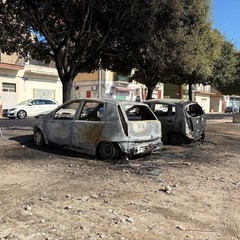 Incendio auto nei pressi della stazione