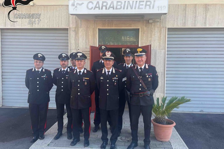 Il Generale Del Monaco visita la stazione dei Carabinieri di Margherita di Savoia