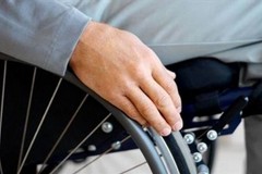Consegnare accessibilità: a Margherita di Savoia una nuova carrozzina per la mobilità inclusiva
