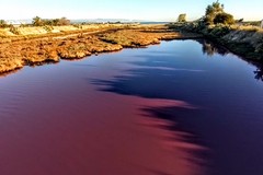 Acqua rossa a foce Carmosina