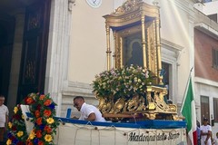 I pescatori di Margherita di Savoia rendono omaggio alla Madonna dello Sterpeto