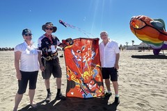 Dal Piemonte a Margherita di Savoia con i loro aquiloni in volo