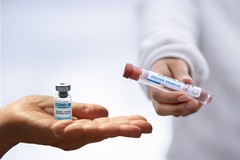 Vaccini anti-Covid, quasi 25 mila quarte dosi somministrate nella Bat