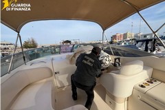 Galassia di società cartiere e fatture false, sequestrati 30 milioni di euro: indagini a Margherita