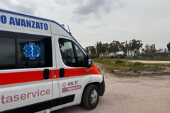 Incidente sul lavoro a Margherita di Savoia: operaio colpito da cassoni caduti per il vento