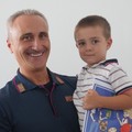 Storia a lieto fine a Margherita: bimbo si perde sul lungomare e i poliziotti lo ritrovano