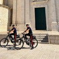 Carabinieri in e-bike, nuove pattuglie per il controllo di Margherita di Savoia