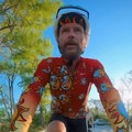 Jovanotti in bici tra le Saline di Margherita di Savoia