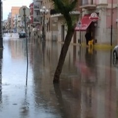 Pioggia e città bloccata: disagi stamane dopo due ore di  "acqua "
