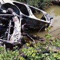 Carcasse di auto recuperate dal fiume Ofanto