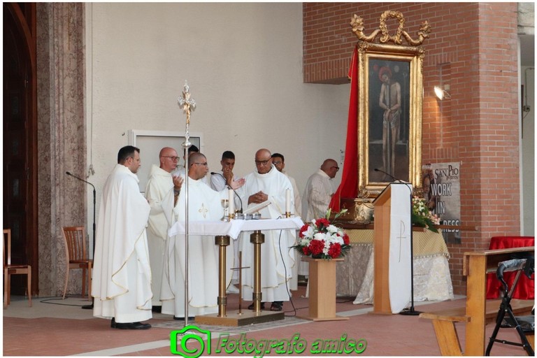 Il quartiere San Pio accoglie la sacra icona del Santissimo Salvatore. <span>Foto Fotografoamico</span>