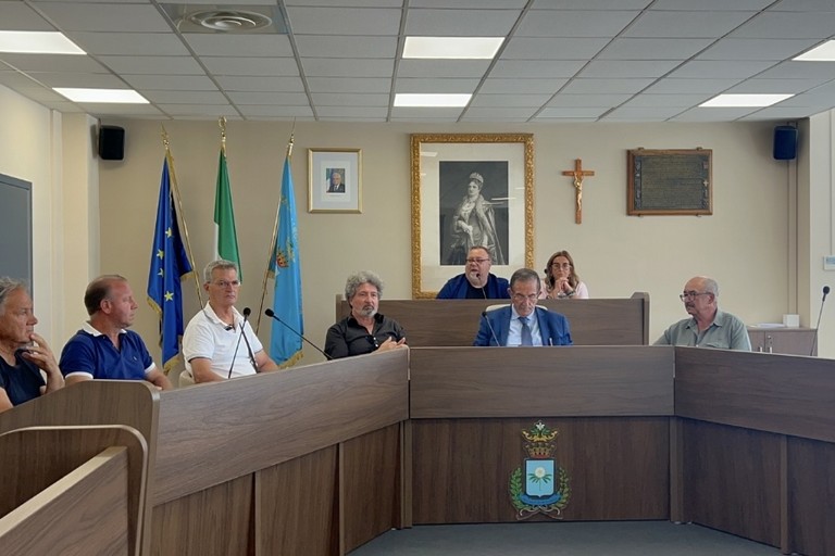 Tradizioni, sapori locali e mongolfiere: in arrivo a Margherita “Cipolla in festa: tra cielo e terra”