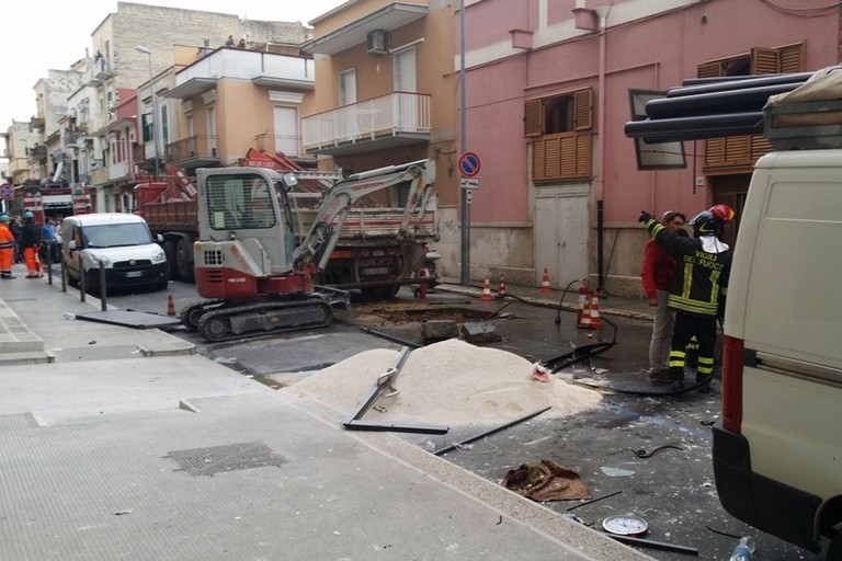 Esplosione fuga di gas Via Milano - Barletta