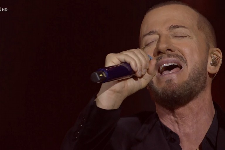 Raf al Festival di Sanremo 2026: orgoglio margheritano sul palco dell’Ariston