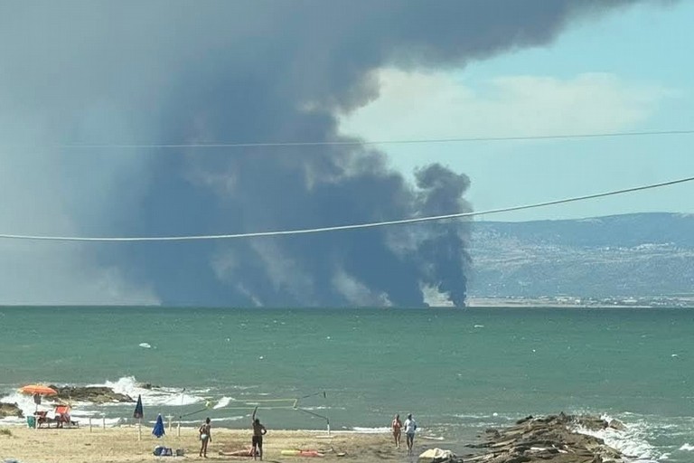 Incendio a Manfredonia,