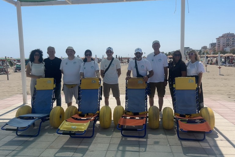“Mare senza Barriere”: parte oggi a Margherita di Savoia il progetto per la fruizione delle spiagge libere