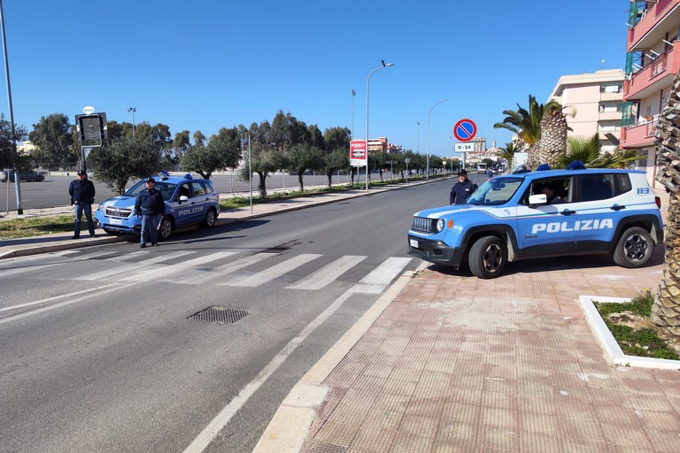 Controlli della Polizia di Stato a Margherita di Savoia