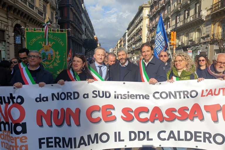 Contro l’autonomia differenziata, a Napoli l’assessore Savino Tesoro