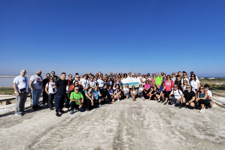 Sport e benessere condiviso: grande successo a Margherita per la “Camminata in Salina”