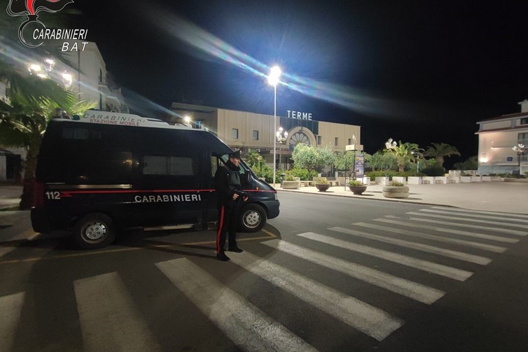Stazione mobile dei Carabinieri per pattugliare le strade di Margherita di Savoia
